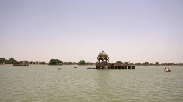 Ancient Brick Building River India — 图库照片