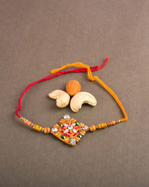 Traditional Indian Jewelry Peanuts — Stockfoto