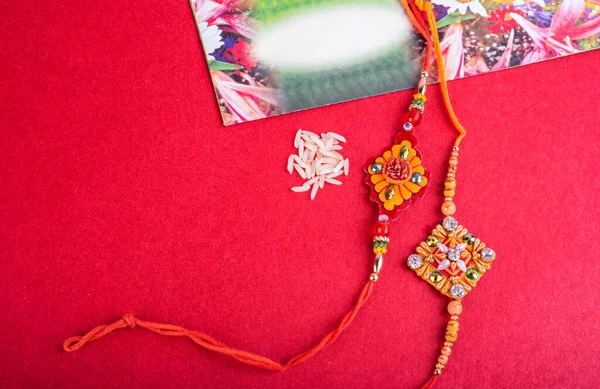 Traditional Indian Jewelry Rice Greeting Card Red Background — ストック写真