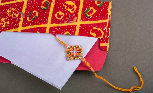 Traditional Indian Jewelry Paper Envelope — ストック写真