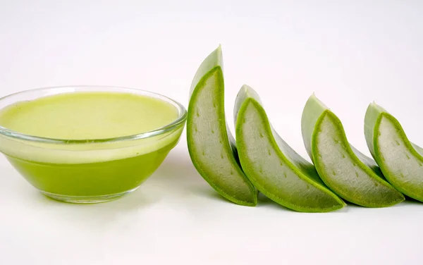 Aloe Vera Leaf Slices Smoothie Bowl Isolated White Background — Stok Foto