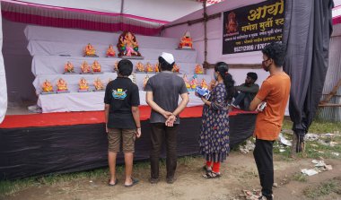 Ganesha Hindu statues selling on Indian market