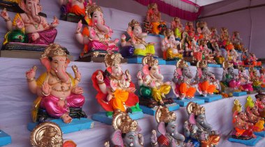 Ganesha Hindu statues selling on Indian market
