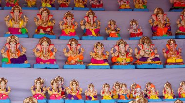 Ganesha Hindu statues selling on Indian market