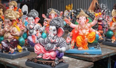 Ganesha Hindu statues selling on Indian market