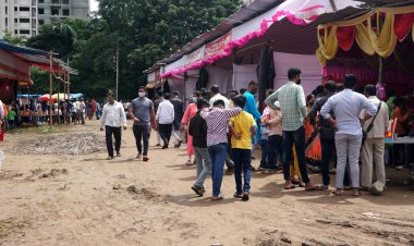 People on typical Indian market