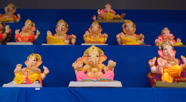 Ganesha Hindu statues selling on Indian market