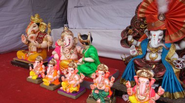 Ganesha Hindu statues selling on Indian market