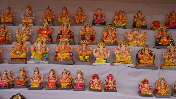 Ganesha Hindu Statues Selling Indian Market —  Fotos de Stock