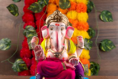 Dumanlı Ganesha Hindu heykeli