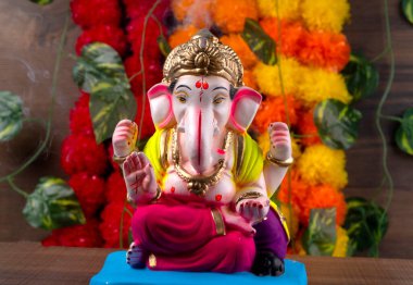 Ganesha Hindu statue in India