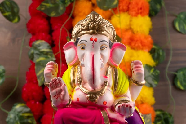 Dumanlı Ganesha Hindu heykeli
