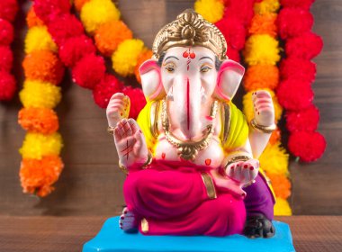 Ganesha Hindu statue in India