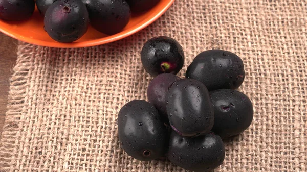 Sweet Plums Plate Sack — Stock Photo, Image