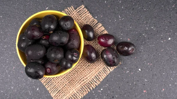 Süße Pflaumen Auf Schale Sack — Stockfoto