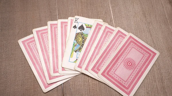 Conjunto Cartas Jogo Fundo Madeira — Fotografia de Stock