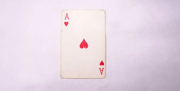 Jugando Las Cartas Sobre Fondo Blanco —  Fotos de Stock