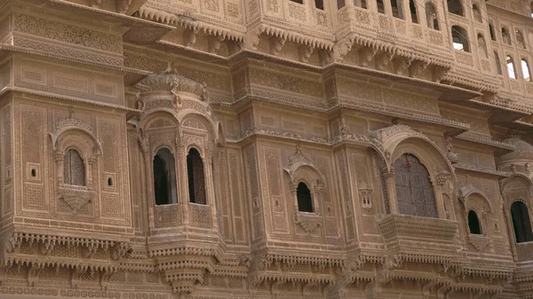 Détails Des Belles Fenêtres Sculptées Bâtiment Patrimoine Rajasthan Calcaire Jaune — Photo