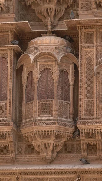 석회암으로 이루어진 아름다운 라자스탄 건물의 — 스톡 사진