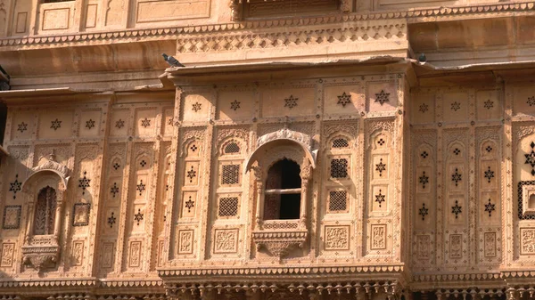 Detalles Hermosos Edificios Del Patrimonio Rajastán Hechos Piedra Caliza Amarilla — Foto de Stock