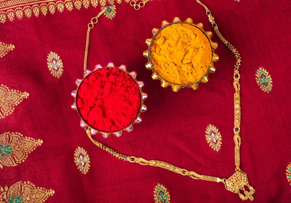 Мангалсутра Або Золоте Намисто Носіння Заміжніми Жінками Гінду Організовані Халді — стокове фото
