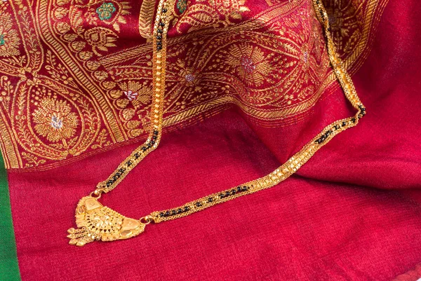 Mangalsutra Vagy Arany Nyaklánc Amit Egy Házas Hindu Visel — Stock Fotó