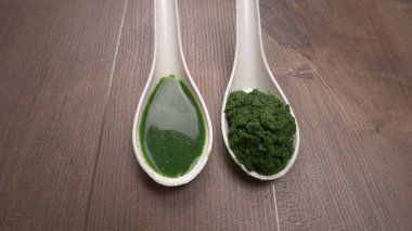 İlaç Ayurvedic Azadirachta indica veya Neem macunu ve meyve suyu