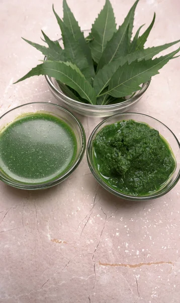 Obat Ayurveda Azadirachta Indica Atau Pasta Neem Jus Dan Meninggalkan — Stok Foto