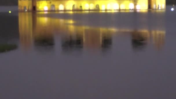 Знаменита Пам Ятка Індіанського Туризму Джал Махал Водяний Палац Освітлена — стокове відео