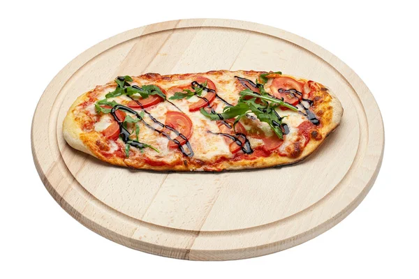 Lahodná Pizza Podávaná Dřevěné Desce Izolované Bílém Pozadí Soubor Obsahuje — Stock fotografie