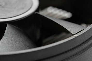 İşlemci soğutucusu. Daha serin bilgisayar fan yakın çekim. Bilgisayar parçaları.