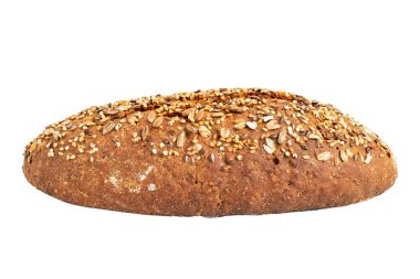 Beyaz arka planda izole edilmiş taze pişmiş ekmek. Keten ve ayçekirdeği serpiştirilmiş ekmek. Paketleme tasarımı elementi. Dosya kırpma yolu içeriyor.