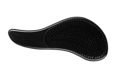 Siyah saç fırçası beyaz arka planda izole edilmiş. Kişisel bakım aksesuarı. Dosya kırpma yolu içeriyor. Perspektif görünümü.