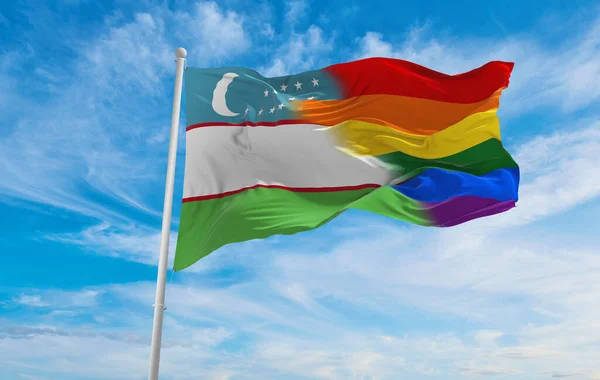 Özbekistan Bayrağının Ulusal Lgbt Bayrağı Bulutlu Gökyüzünde Rüzgarda Dalgalanıyor Özgürlük — Stok fotoğraf