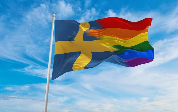 Státní Vlajka Švédska Vlající Větru Zatažené Obloze Koncept Svobody Lásky — Stock fotografie