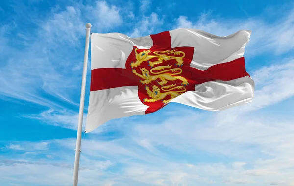Bandeira Royal Coat Arms Reino Unido Inglaterra Céu Nublado Pôr — Fotografia de Stock