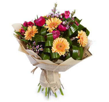 Beyazlar içinde izole bir düğün buketi. Taze, yemyeşil renkli çiçekler.