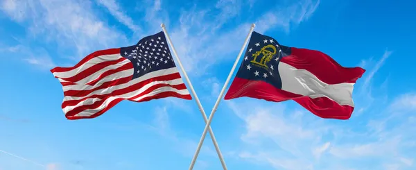 Два Флага Сша Штата Джорджия Машущих Ветром Флагштоках Против Неба — стоковое фото