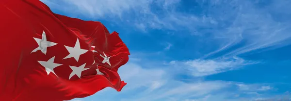 Bandeira Comunidade Madrid Espanha Fundo Céu Nublado Pôr Sol Vista — Fotografia de Stock