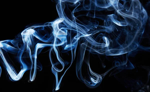 Blauer Rauch Auf Schwarzem Hintergrund Mit Abstrakten Unscharfen Bewegungswellen Rauchschwaden — Stockfoto