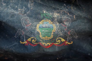 Pennsylvania eyaletinin Afrikalı Amerikalılarının retro bayrağının üst görüntüsü. Bağlanmamış Amerikan devletleri ve grunge desenli. ABD Haziran Özgürlük Günü 'nde. Bayrak direği yok. Uçak tasarımı, tasarım. Bayrak arkaplanı