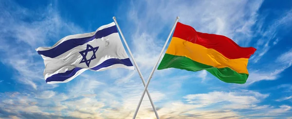 Ristissä Israelin Liput Musta Historia Kuukausi Lippu Heiluttaa Tuulessa Pilvinen — kuvapankkivalokuva