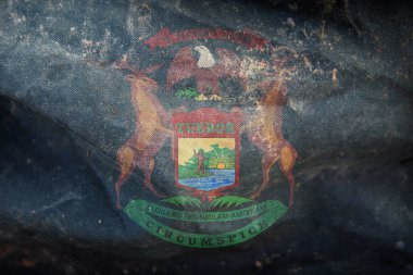 Michigan eyaletinin Afrika kökenli Amerikalılarının bayrağının en üst görüntüsü. Bağlanmamış Amerikan devletleri. ABD Haziran Özgürlük Günü 'nde. Bayrak direği yok. Uçak tasarımı, tasarım. Bayrak arkaplanı