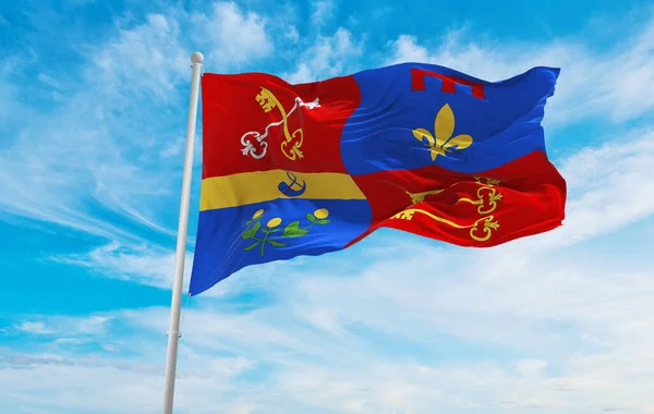 Vlajka Oddělení Vaucluse Francie Oblačném Pozadí Oblohy Při Západu Slunce — Stock fotografie