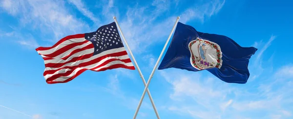 Два Флага Сша Штата Вирджиния Машущих Ветру Флагштоках Против Неба — стоковое фото