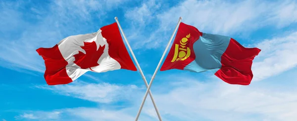 Korsade Nationella Flaggor Kanada Och Mongoliet Flagga Vinkar Vinden Molnig — Stockfoto