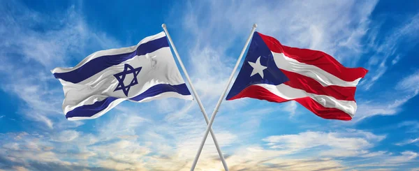 Překročil Národní Vlajky Izraele Portorika Vlaje Větru Zamračené Obloze Symbolizující — Stock fotografie