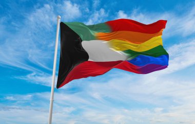 Kuveyt bayrağının ulusal bayrağı bulutlu gökyüzünde rüzgarda dalgalanıyor. Özgürlük ve aşk kavramı. Gurur ayı. Eylemcilik, toplum ve özgürlük kavramı. Uzayı kopyala 3d illüstrasyon