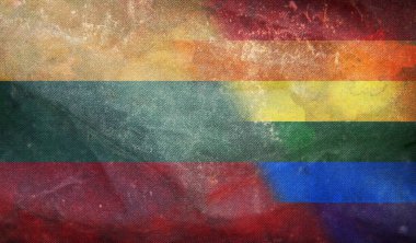 Litvanya 'nın ulusal lgbt retro bayrağının grunge dokusuyla üst görüntüsü, bayrak direği yok. Uçak tasarımı, tasarım. Bayrak arkaplanı. Özgürlük ve aşk kavramı. Gurur ayı. Eylemcilik, toplum ve özgürlük