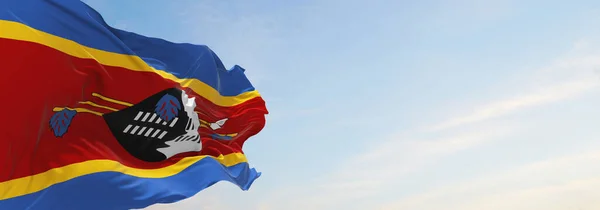 Officiële Vlag Van Swaziland Bij Bewolkte Hemel Achtergrond Zonsondergang Panoramisch — Stockfoto